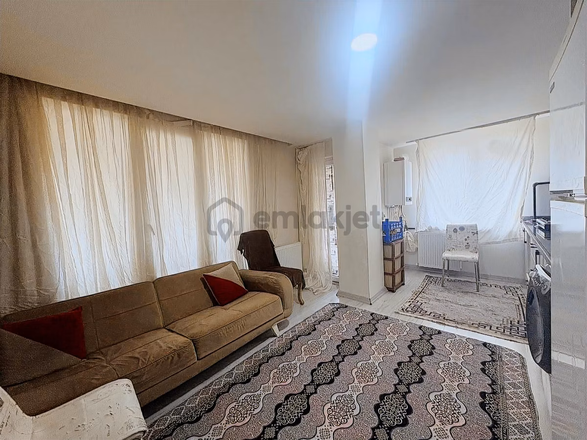 Beylikdüzü'nde Yeni Binada 2+1 Balkonlu Satılık Daire - 2