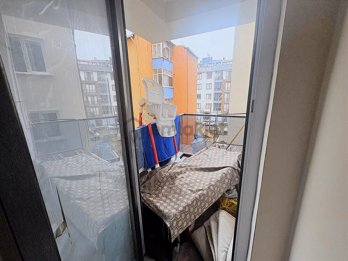 Beylikdüzü'nde Yeni Binada 2+1 Balkonlu Satılık Daire - 9