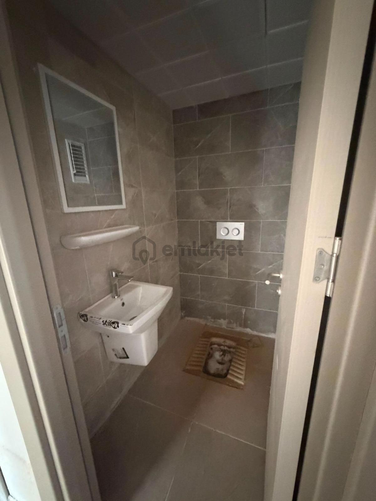 Rota'dan Oğlaklı Sosyal Toki De 2+1 Kiralık Giriş Kat Daire - 14
