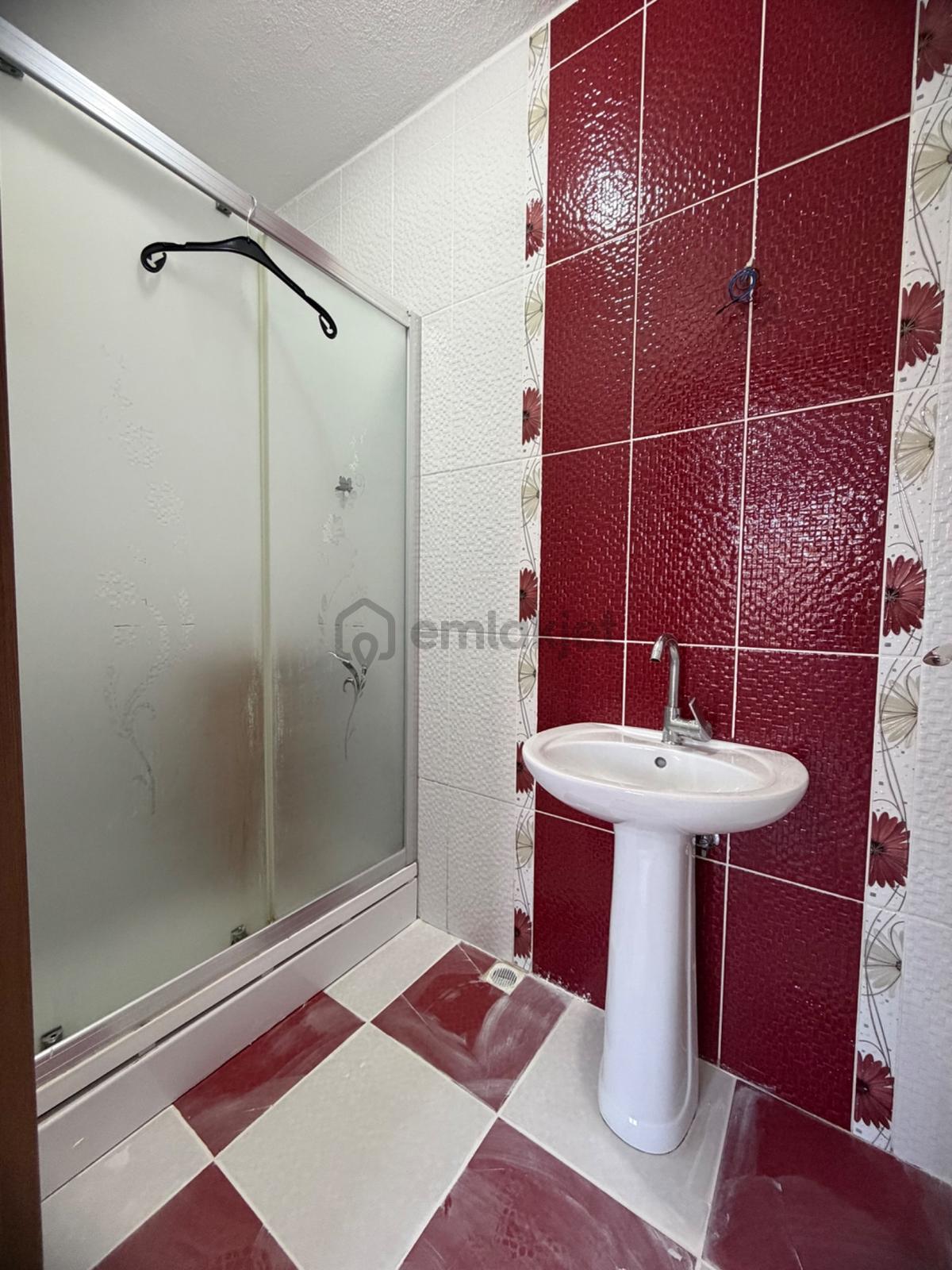 Kavaklı Merkez Kiralık Ara Kat 2+1 Çift Balkonlu - 18