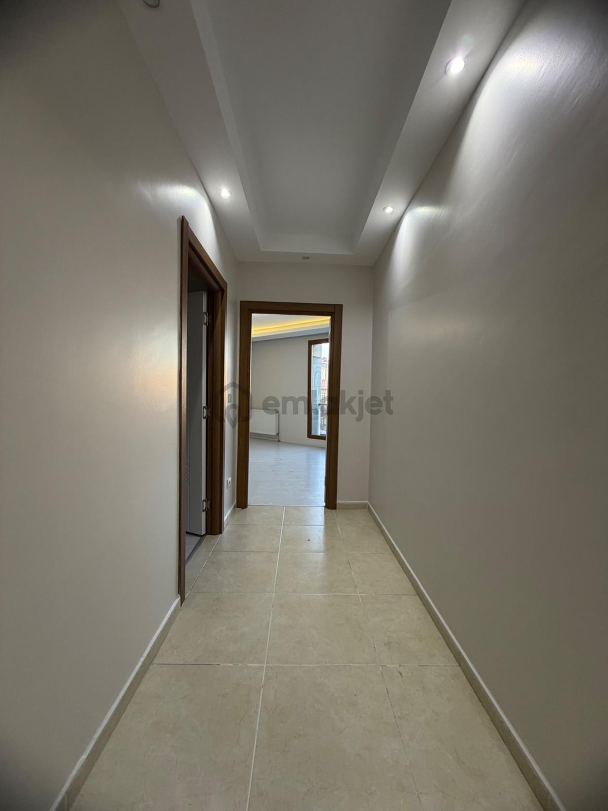 Kavaklı Merkez Kiralık Ara Kat 2+1 Çift Balkonlu - 14