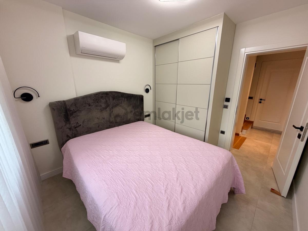 Hatipiriminde Bahçeli, Yerden Isıtmalı 4+1 Müstakil Villa - 12