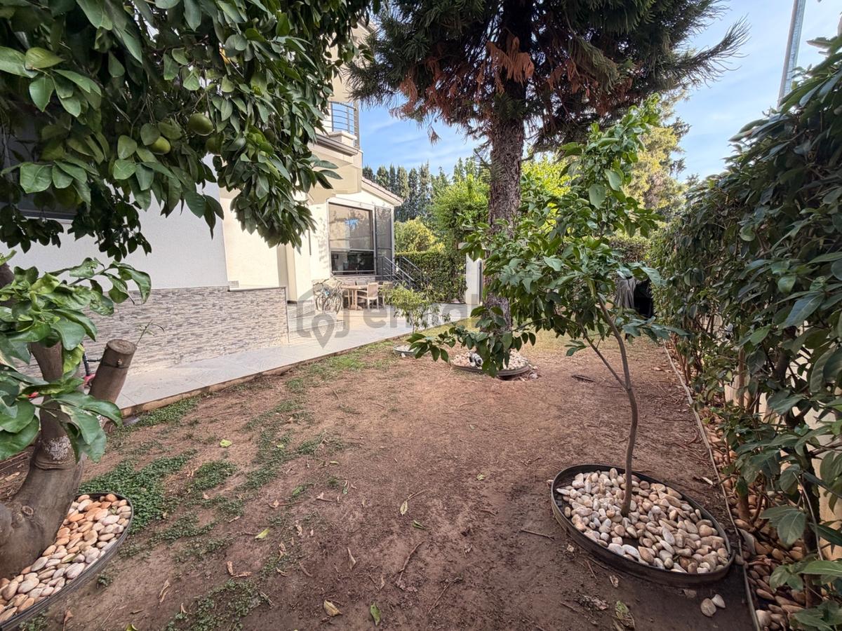 Hatipiriminde Bahçeli, Yerden Isıtmalı 4+1 Müstakil Villa - 32