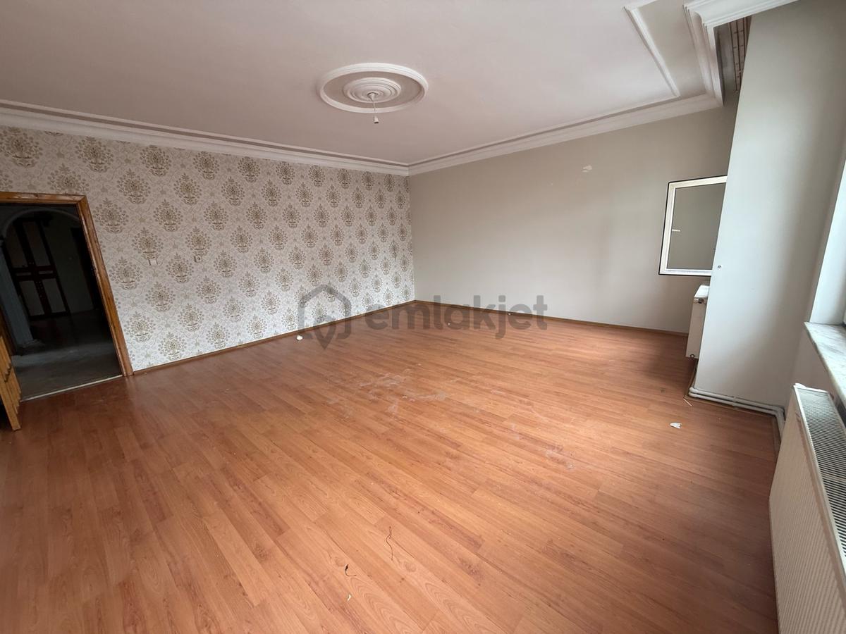 Malatya Şifa Mahallesi 3+1 Geniş Balkonlu Satılık Daire - 6