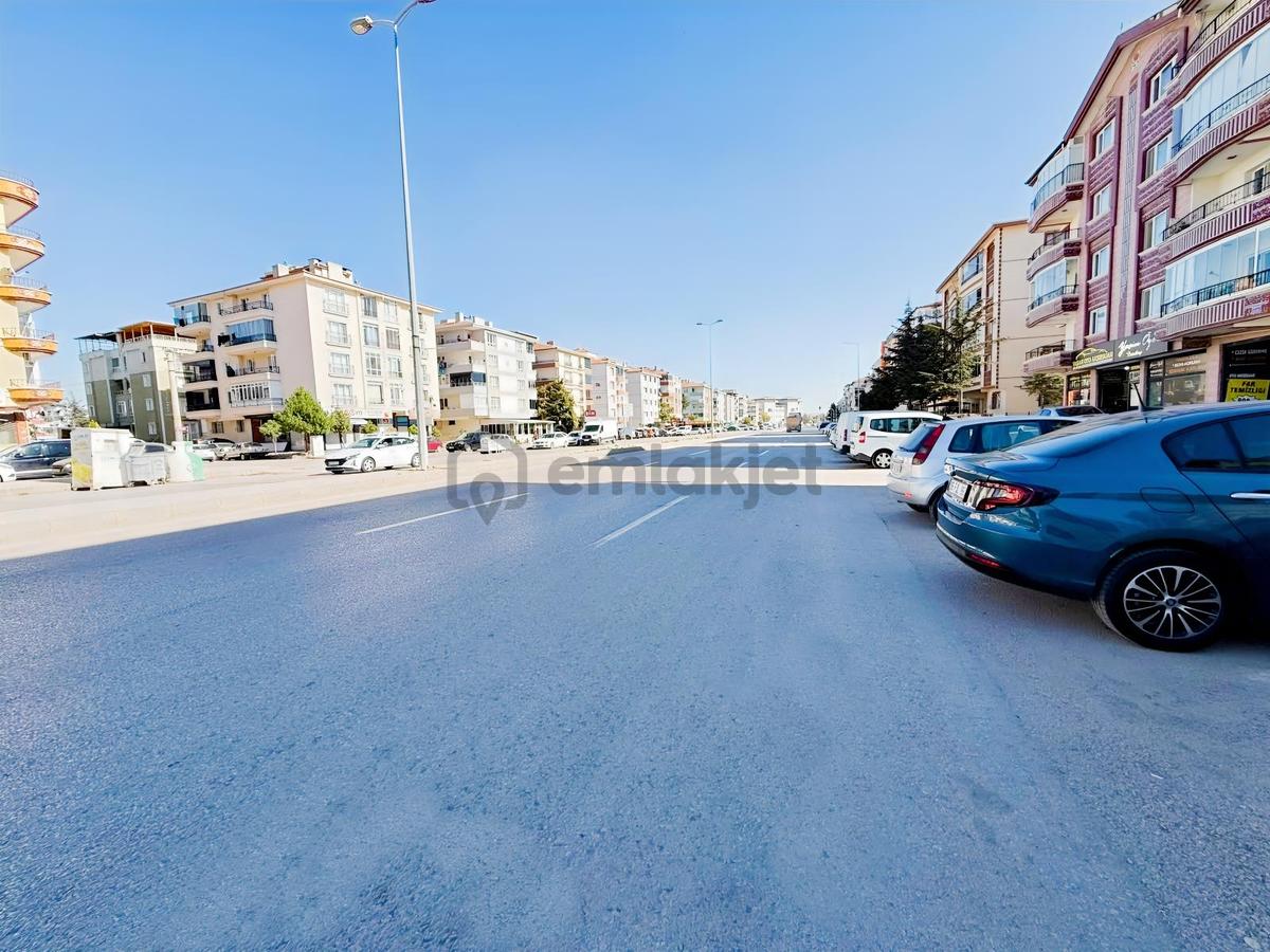 Sincanda Asansörlü 3+1 Cadde Üzeri Ön Cephe Ara Kat Kiralk Daire - 35