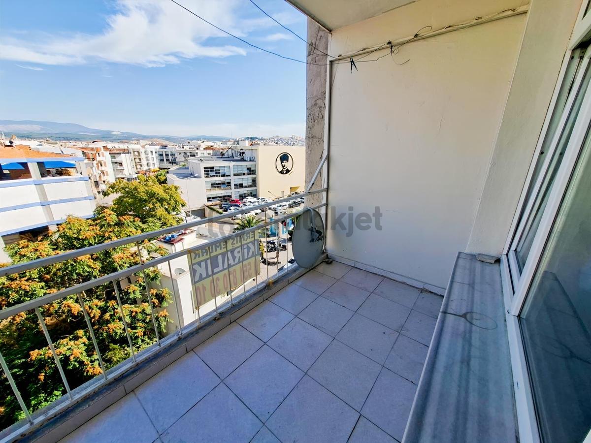 Belediye Yakını Kiralık 2+1 Daire - 11