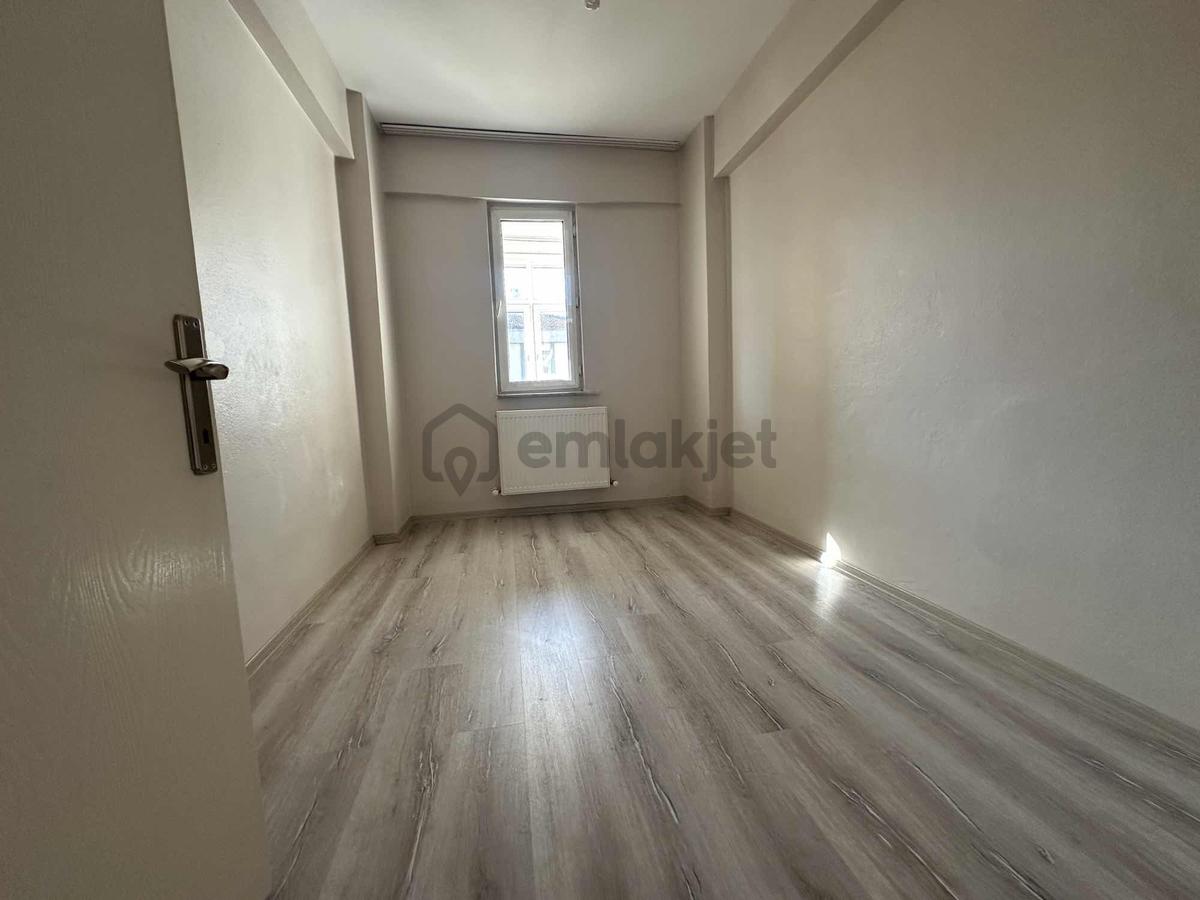 Çekmeköy Hekimoğlu Sitesinde 110m2 Kiralık 3+1 - 15
