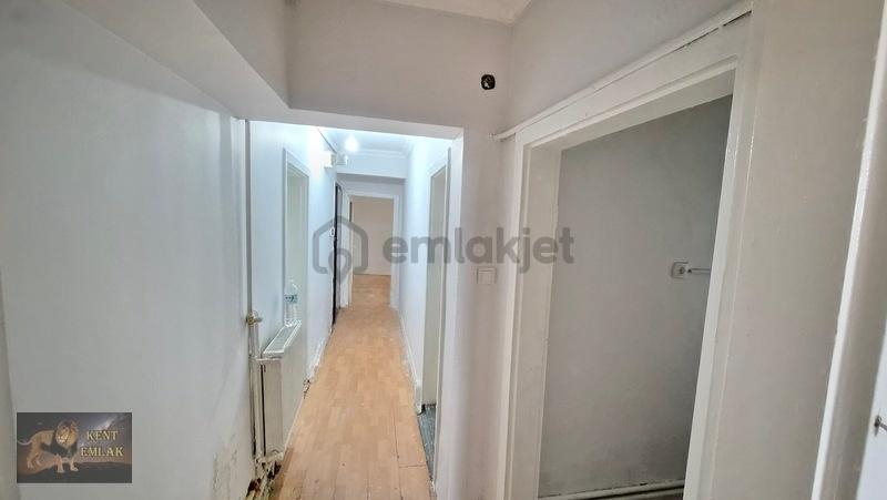 Kent Emlaktan Abidinpaşada Kot-2 De 2+1 Satılık Bahçe Katı Daire - 8