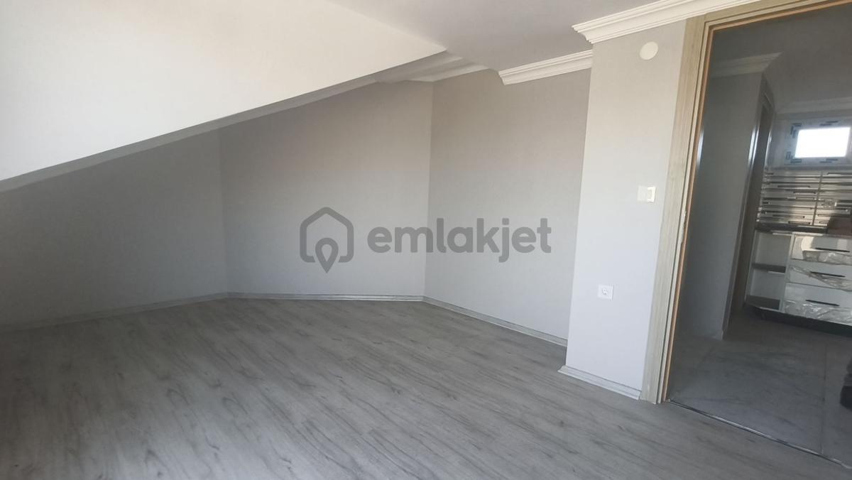 İnönü Mah Deniz.manzaralı 5+1 Satılık Dubleks - 22