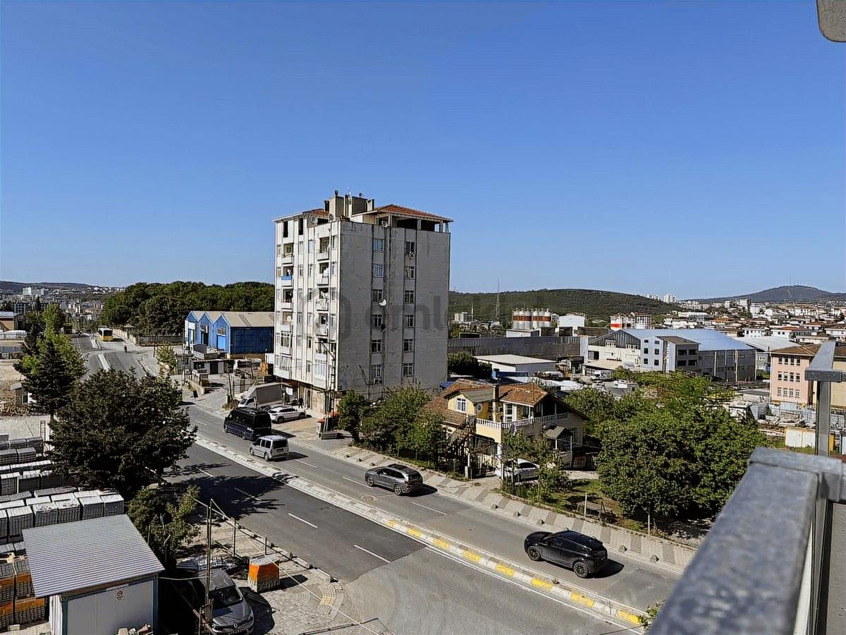 Sancaktepe Cadde Üzeri Sitede Satılık Geniş 1+1 Daire - 17