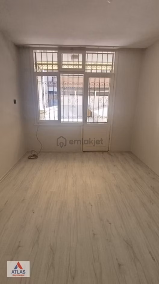 Acarlar Mh Atatürk Bulvarı Üzerinde Teraslı 4+1 Kiralık Daire - 23