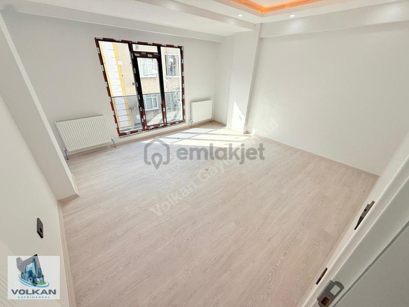 50.yıl Mah 2+1 95m2 Sıfır Asansörlü 2.kat Emin Evime Uygundur