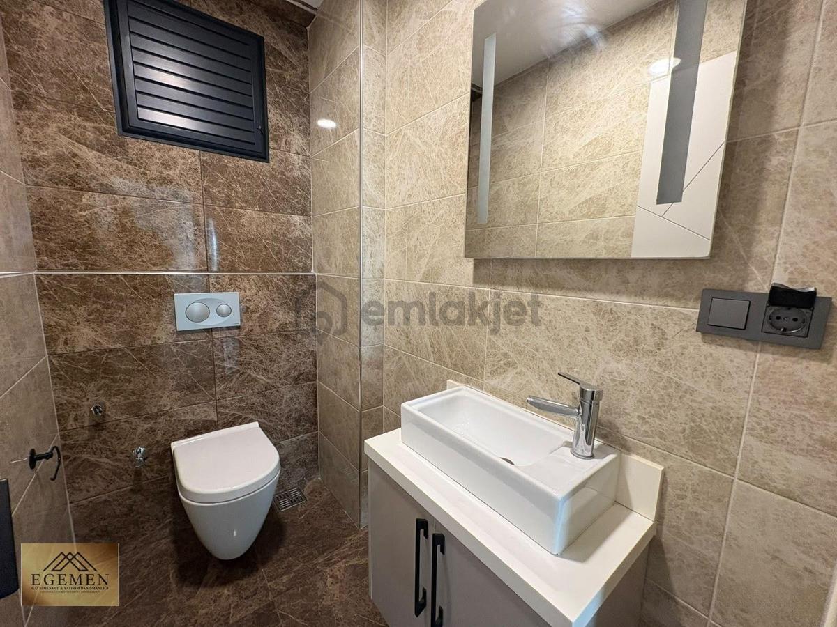 Kuşadası Merkezde Satılık 2+1 Daire - 25