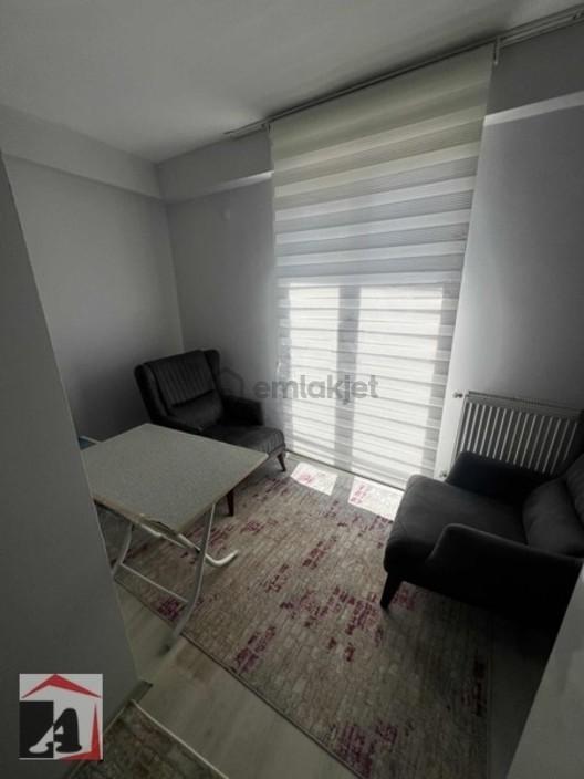 Adliye Üstünde Kiralık Apart - 5