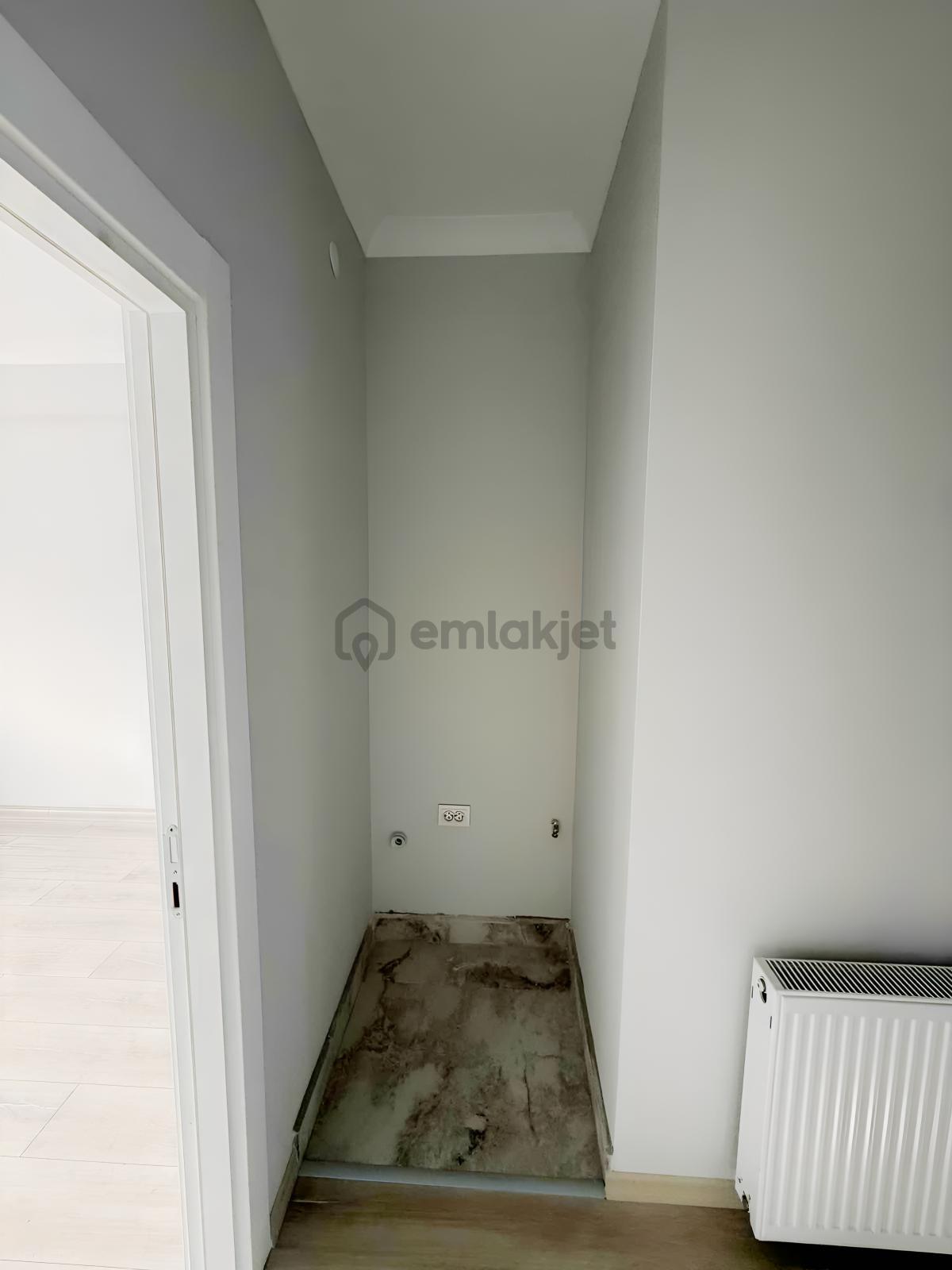 Engin Emlaktan Adak Panoramada Kiralık Daire - 8