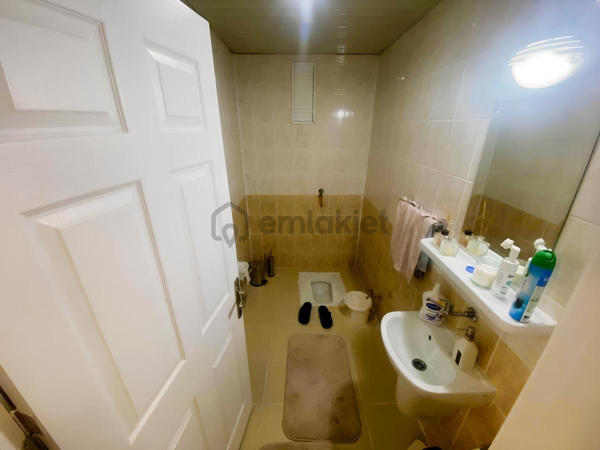 Toki Turkuazda Full Yapılı Bakımlı Satılık 3+1 Daire - 24