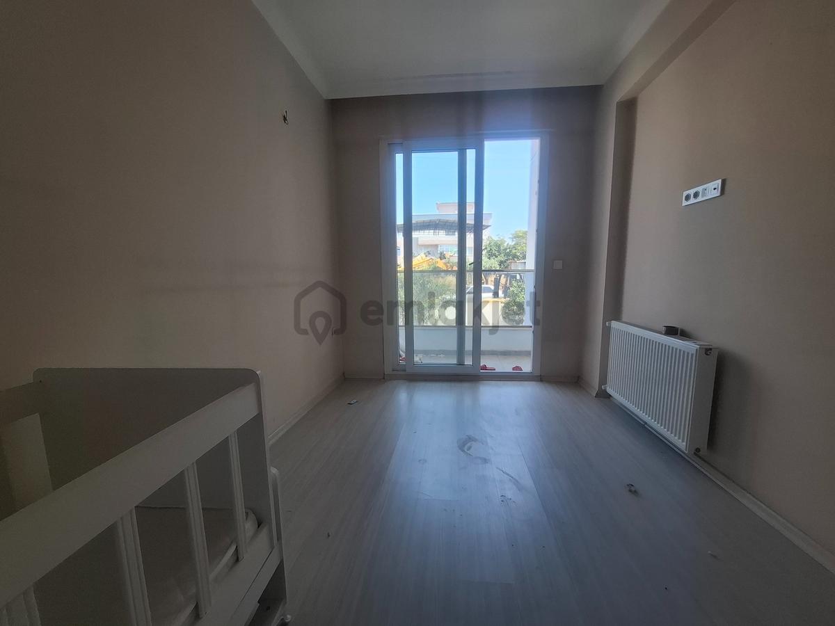 Menderes'de Geniş Balkonlu Harika 2+1 Daire - 32