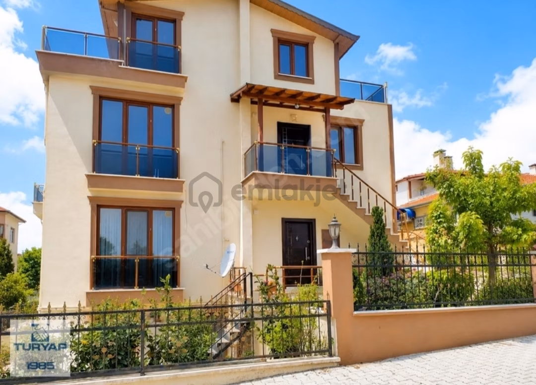 Yalova Akköy Doğa Ve Deniz Manzaralı 4+1 Kiralık Dubleks Daire - 25