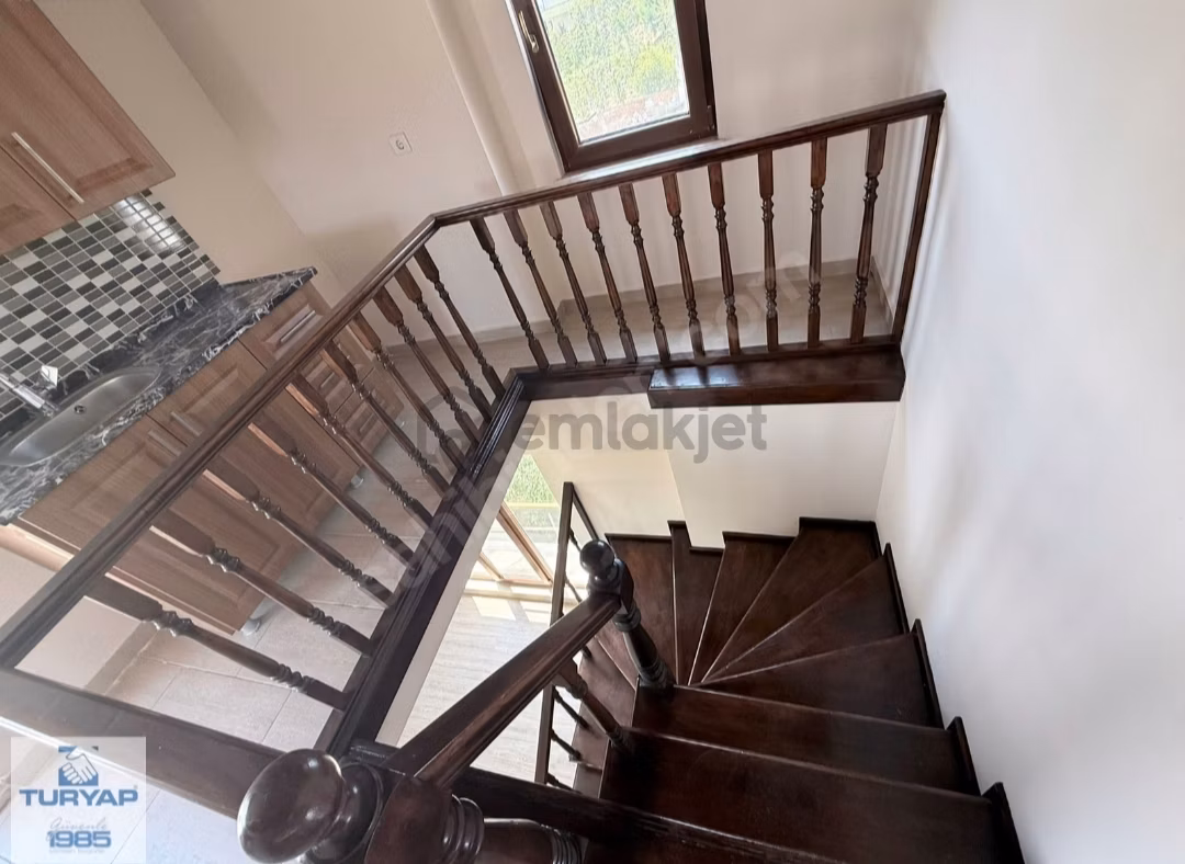 Yalova Akköy Doğa Ve Deniz Manzaralı 4+1 Kiralık Dubleks Daire - 8