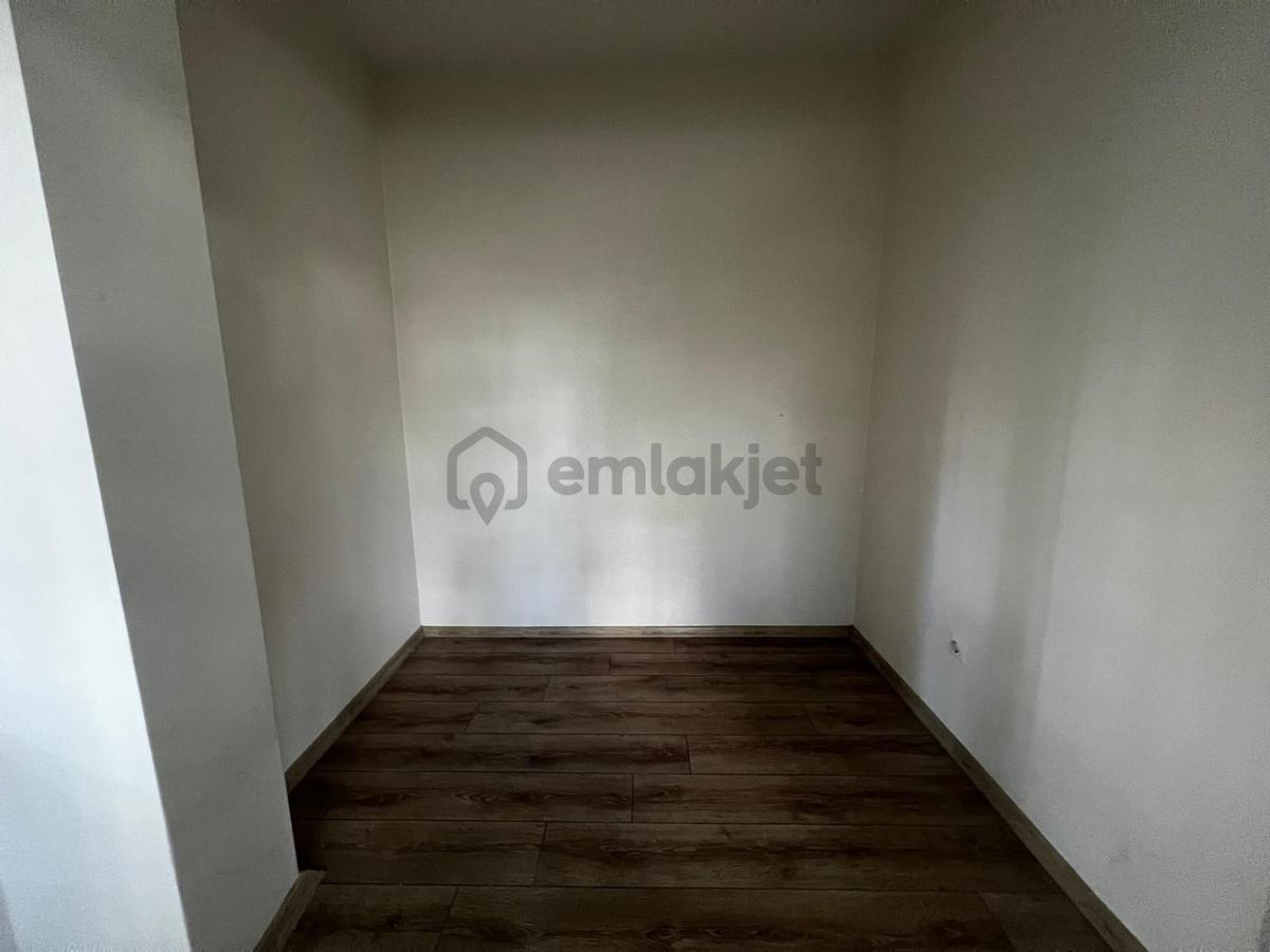 Oben'den Şenesenevler Kocayol Caddesi Üzerinde 2+1 Net 75 M² - 13