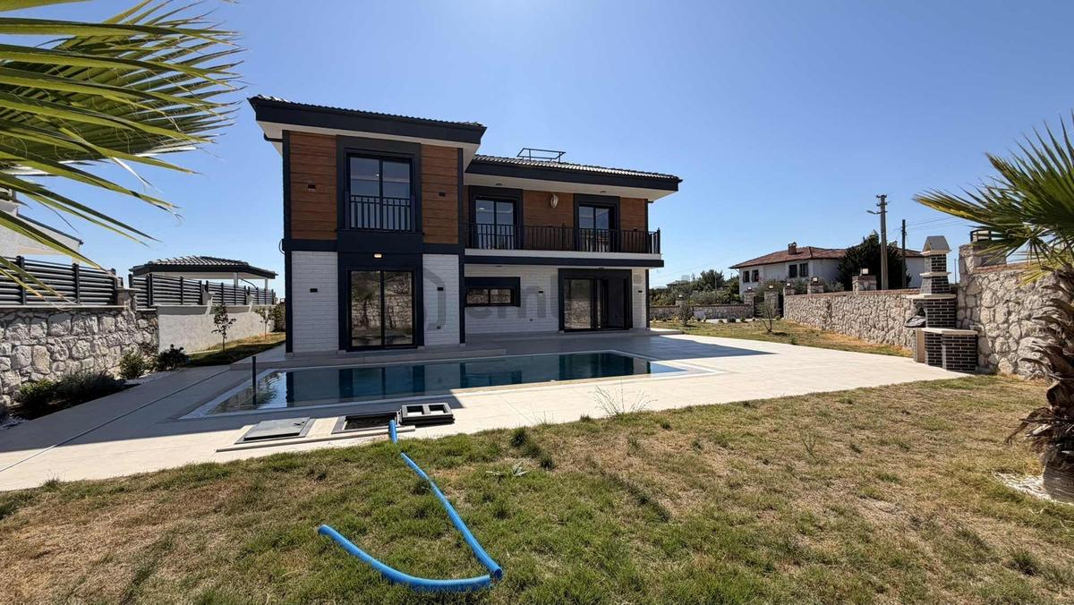 Satılık Takasa Açık 600 M2 Villa - 5