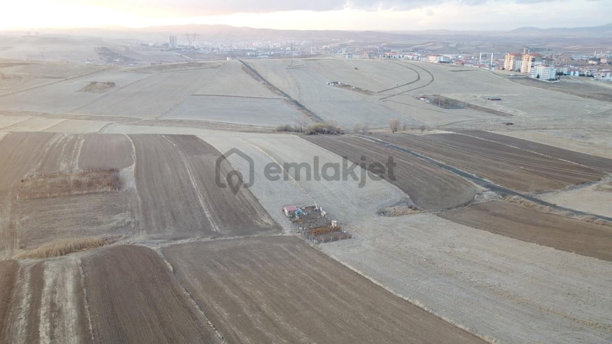 *-*altınova Da İmara Sınır 958 (802ada2) Parsel 210 Metre--* - 10