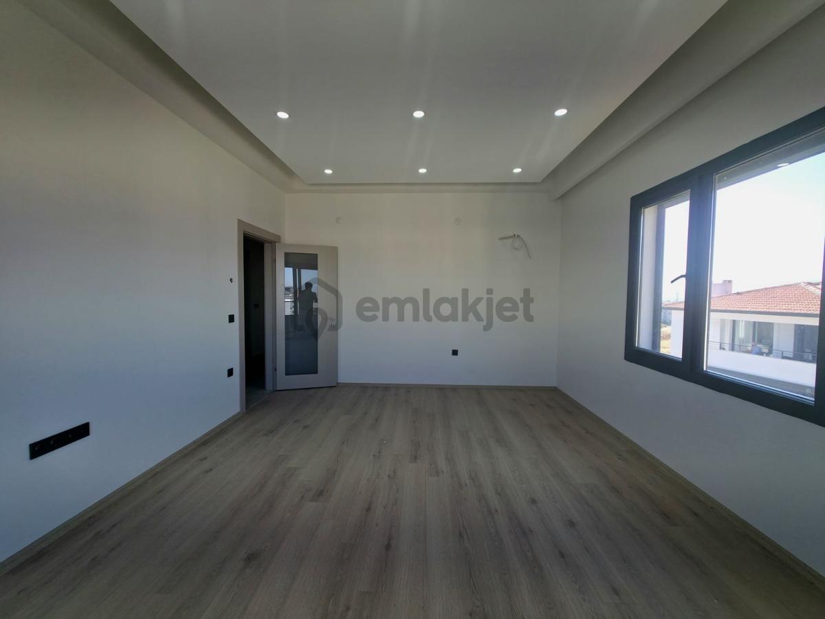 Bademalanında Satılık Arakat Ebeveyn Banyolu Satılık Daire - 27