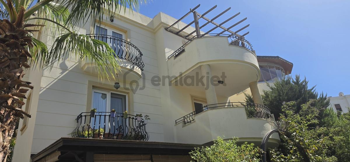 Konacıkta Havuzlu Sitede, Çift Balkonlu, Manzaralı, 2+1 Dubleks - 3