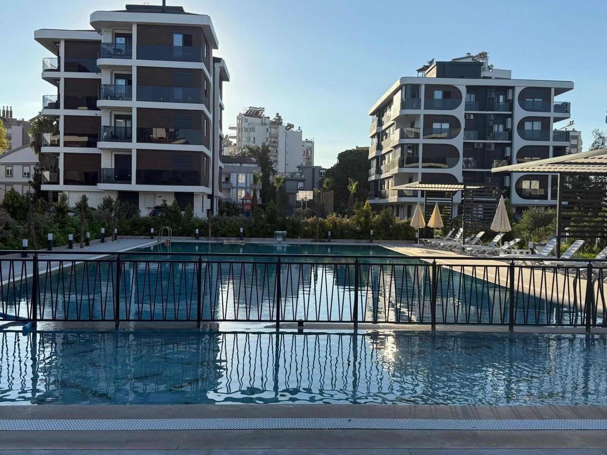 Bahçe Kullanımlı Yerden Isıtmalı Site İçerisinde 1 + 1 Daire - 20