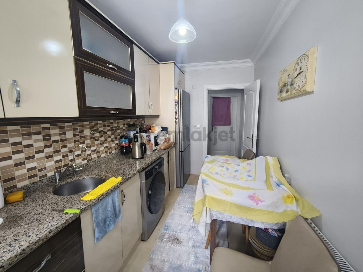 Güneyden Geniş Kullanışlı Balkonlu 3+1.100m2 Daire - 2