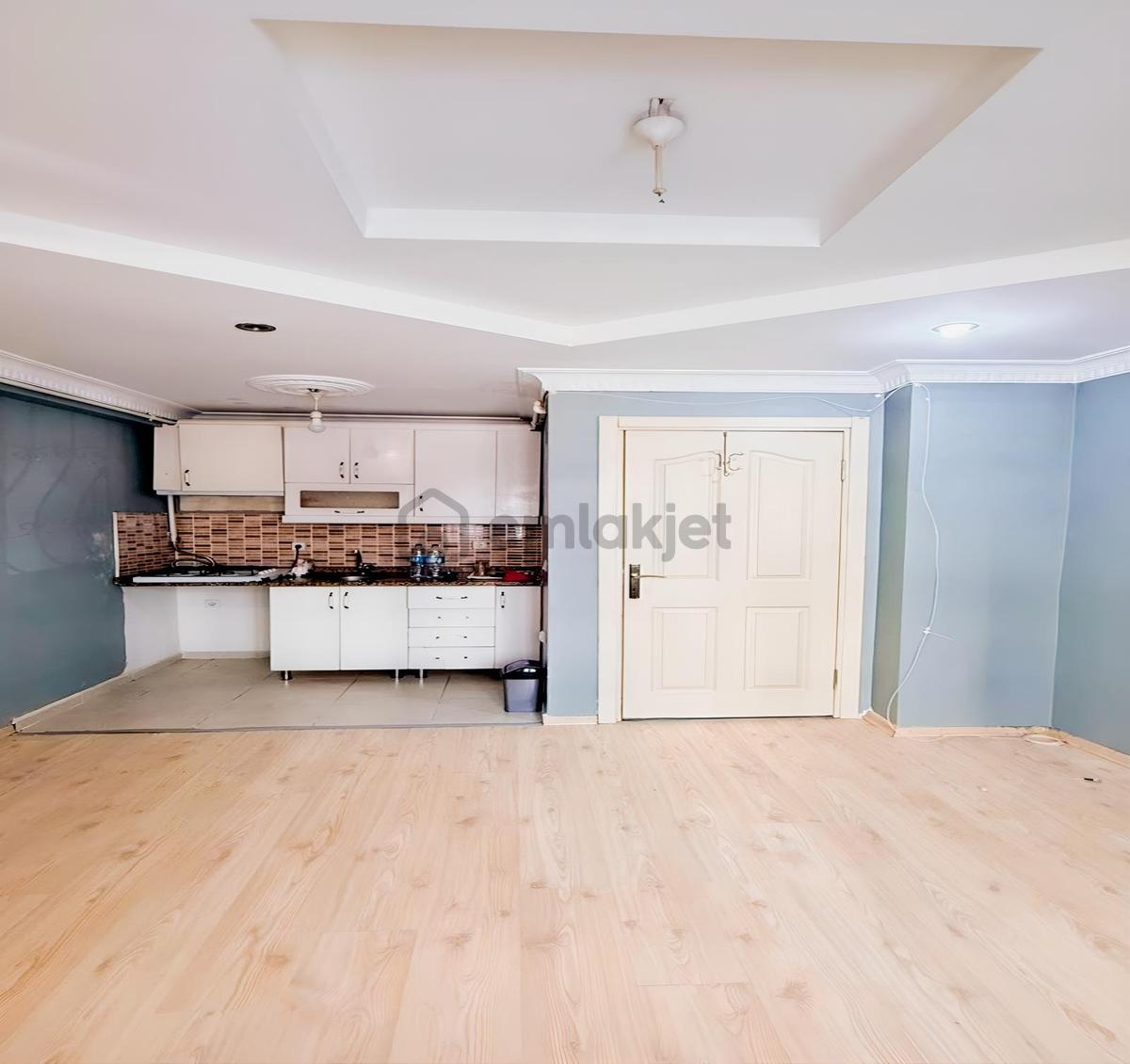 Metrobüse Yürüme Mesafesinde 1+1 Kiralık Yüksek Giriş - 54