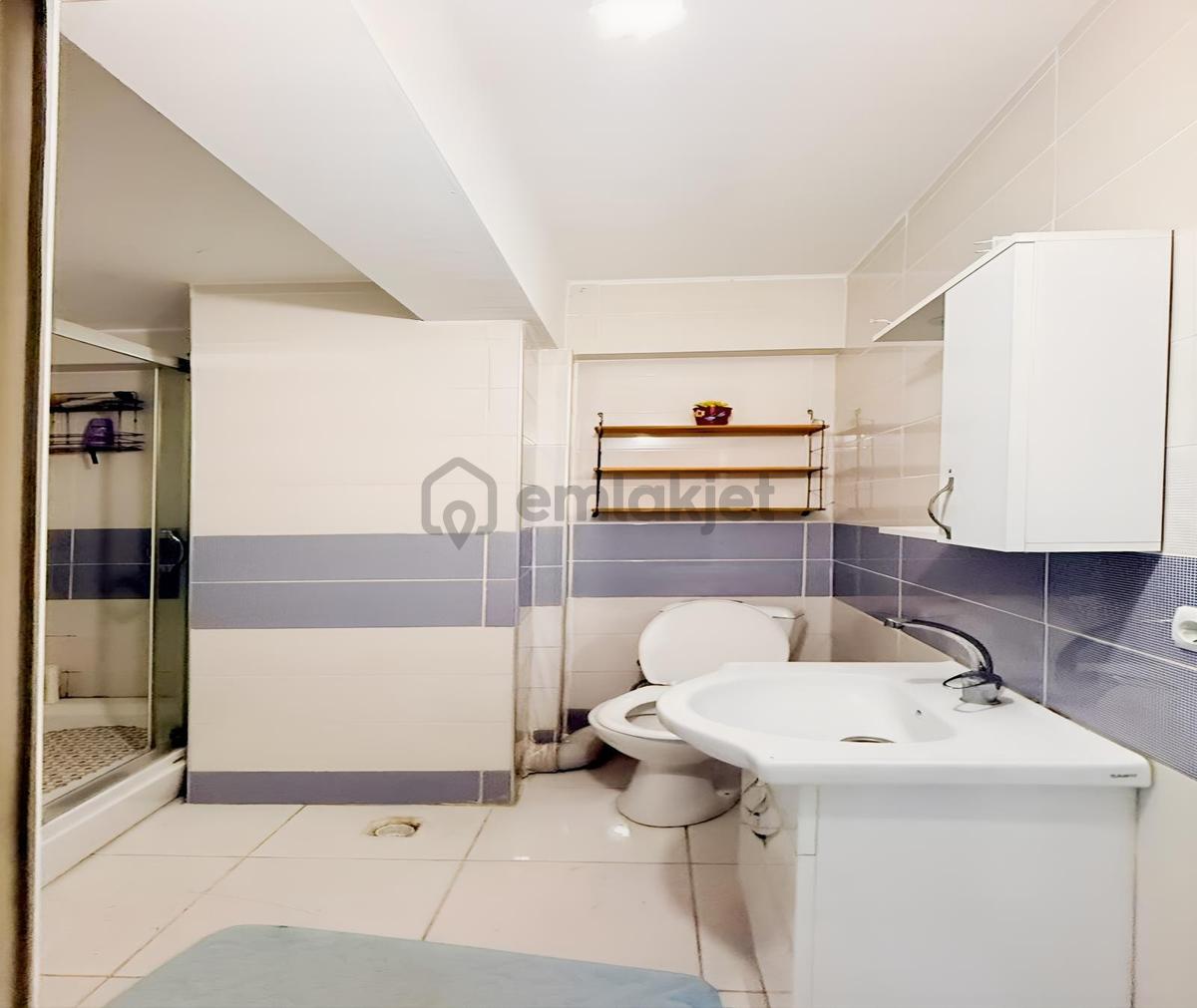 Metrobüse Yürüme Mesafesinde 1+1 Kiralık Yüksek Giriş - 36
