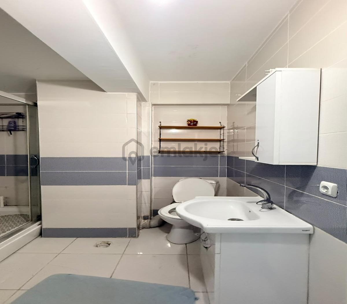 Metrobüse Yürüme Mesafesinde 1+1 Kiralık Yüksek Giriş - 22