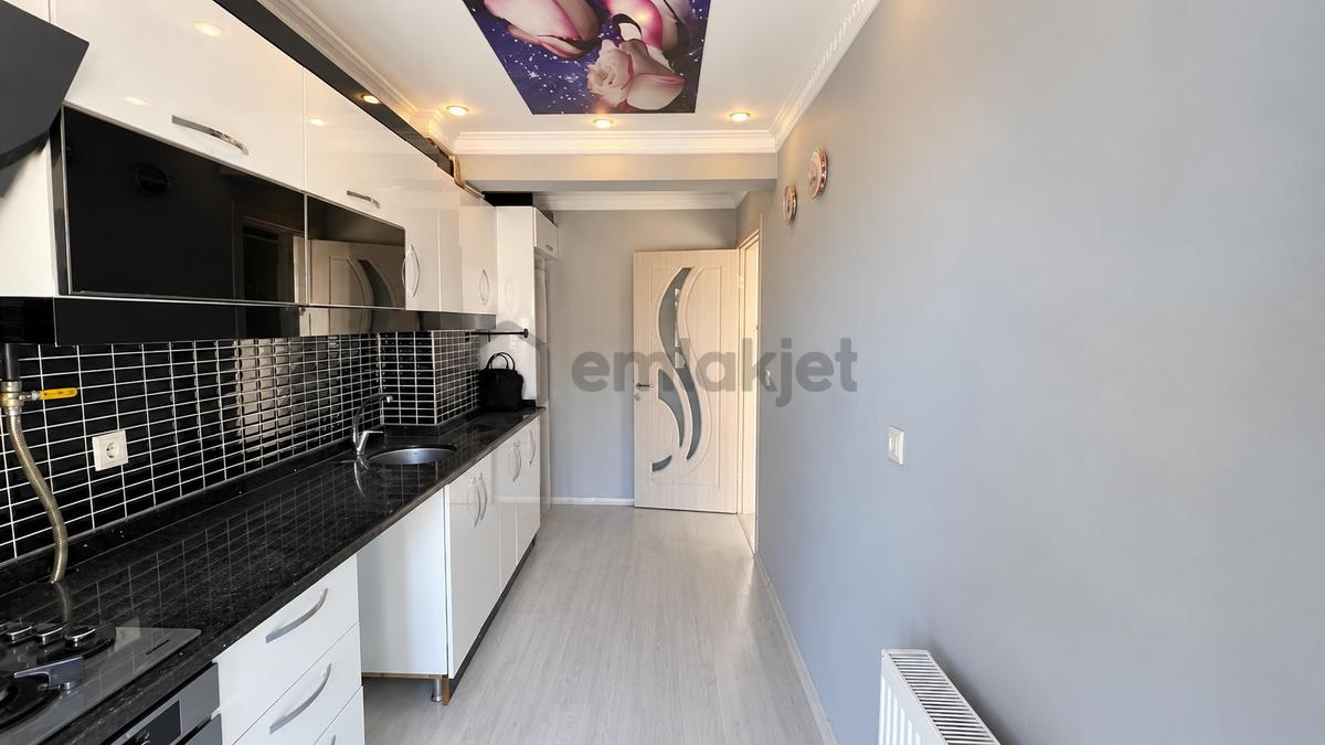 Remaxland’den Reşadiye’de Kiralık 2+1 Daire - 8