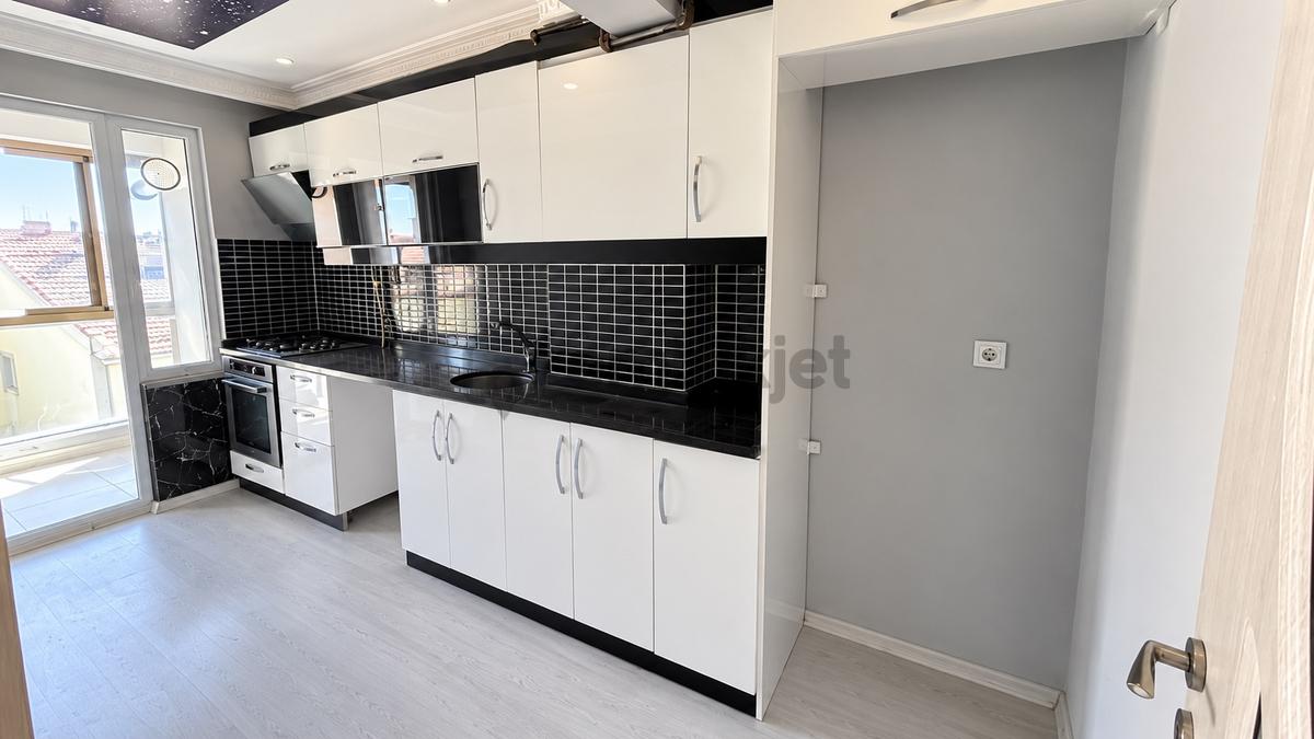 Remaxland’den Reşadiye’de Kiralık 2+1 Daire - 9