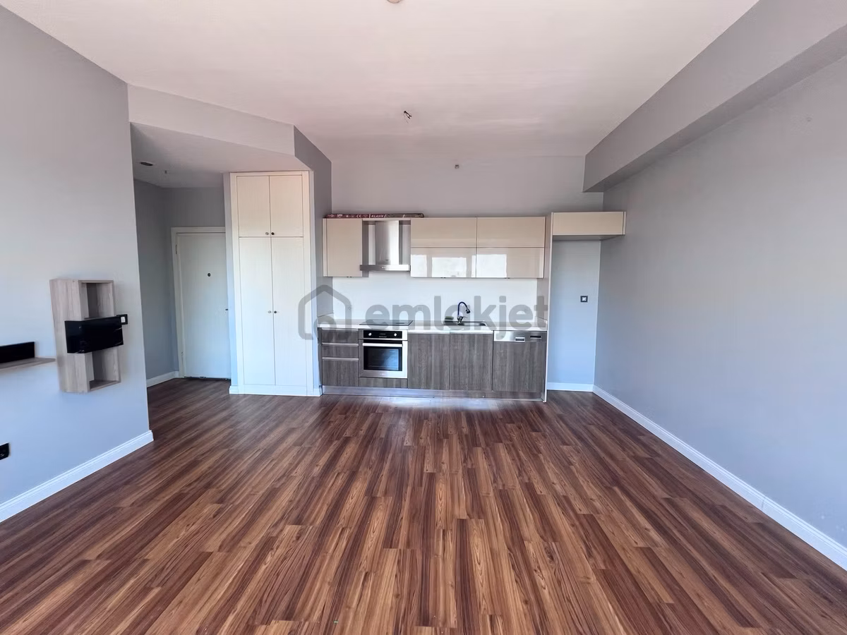 Kiptaş Venezia Mega Satılık Boş Temiz Ferah 1+1 Daire - 3