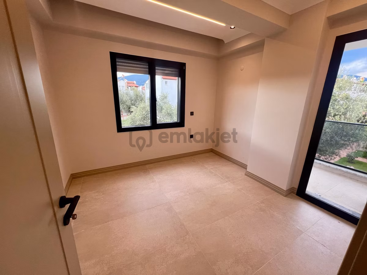 Müstakil Tadında Denize 100 Metre 2+1 Daire - 20