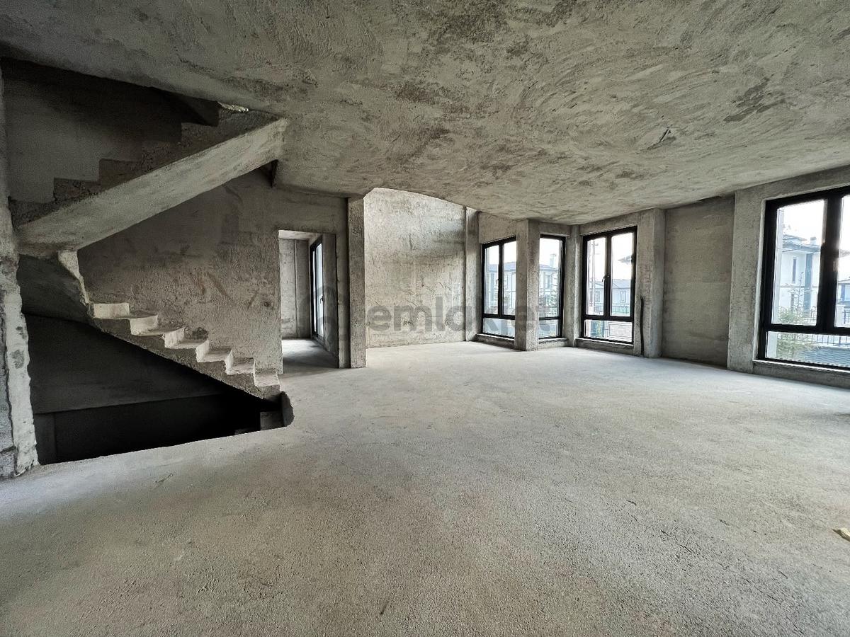Gölbaşı Karşıyaka'da Göl Manzaralı Emsalsiz Villa - 12