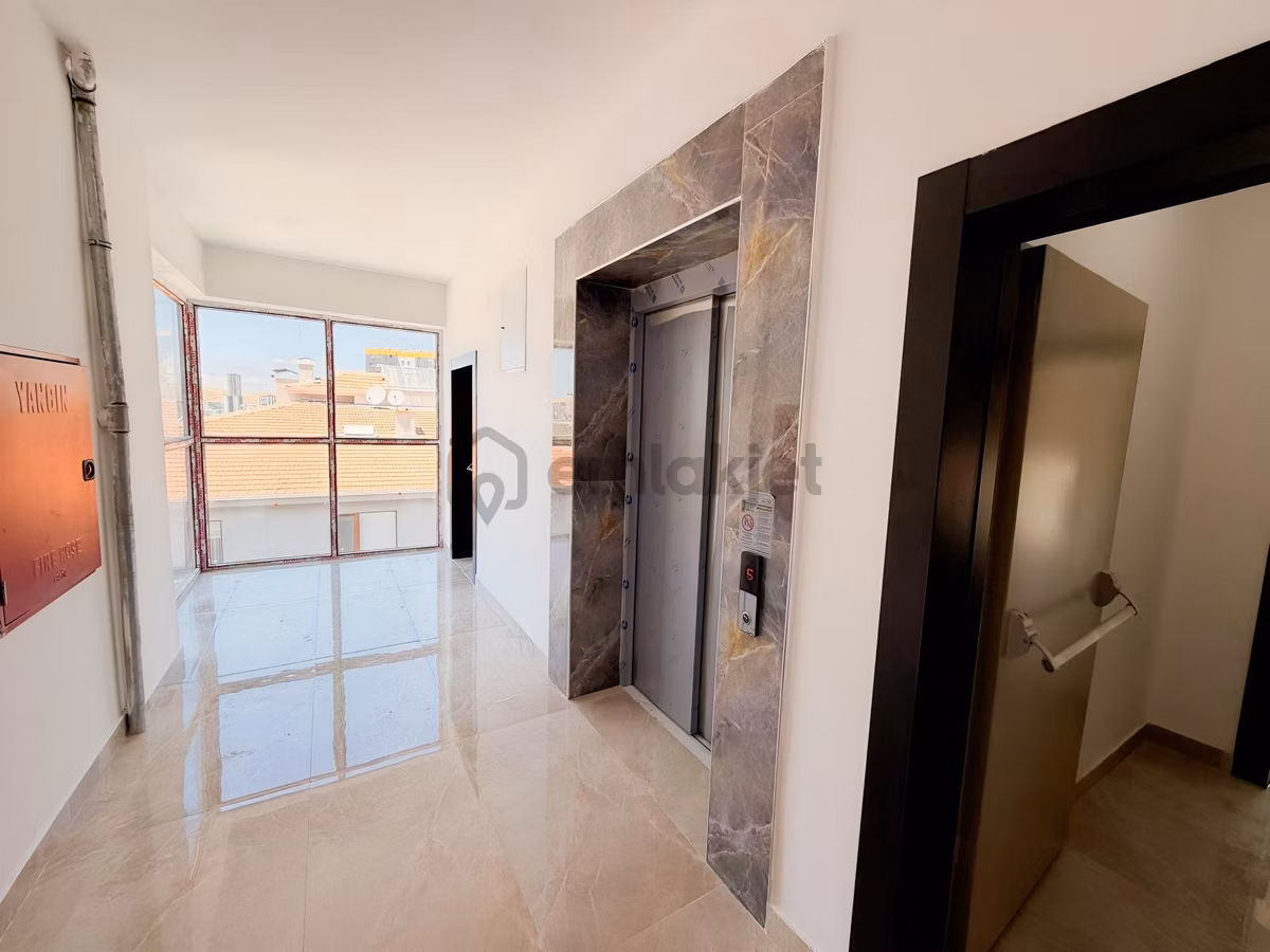 Bağlıca Mükemmel Konumda 4+1 Sıfır Daire - 10