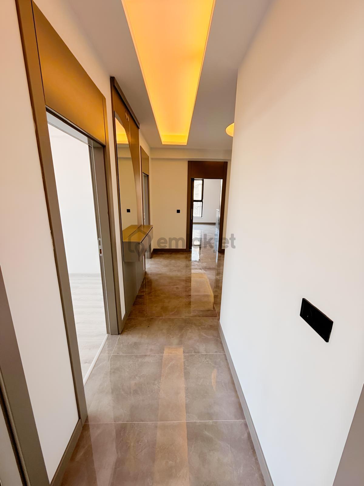 Bağlıca Mükemmel Konumda 4+1 Sıfır Daire - 13