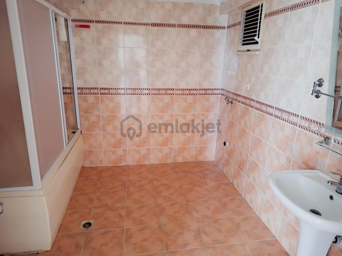 Esen'den Yıldırım Caddesinde Arakat Kiralık Daire - 9