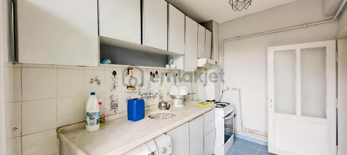 Merkezi Konumda Eşyalı Kiralık 3+1 Daire - 13