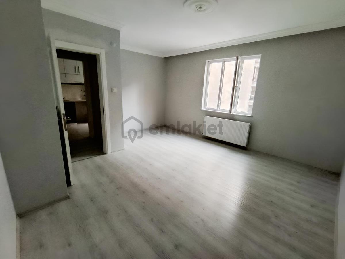 Dikkaldırım'da Kiralık 2+1 İçi Bakımlı Daire - 9