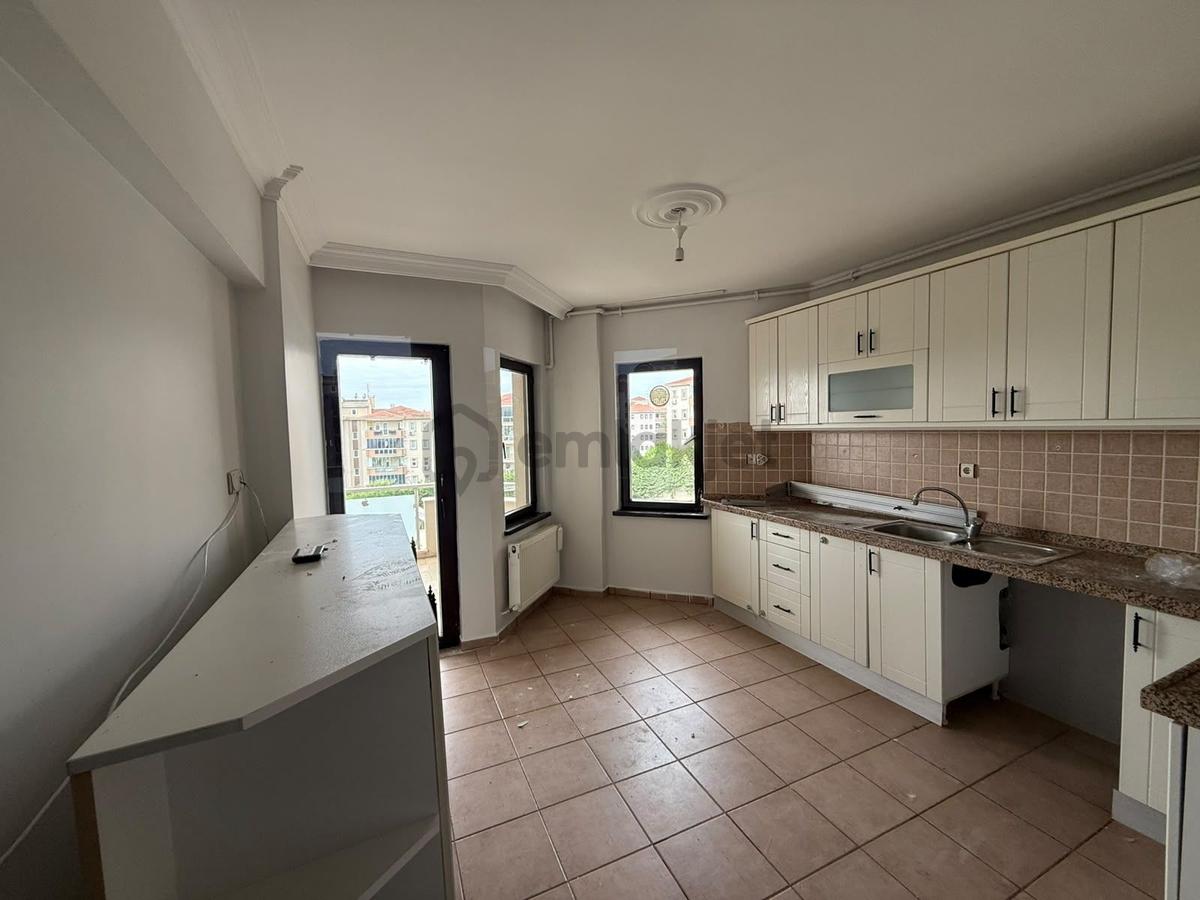 Kurtuluş Ta Hekimler Sitesinde Havuzlu Satılık 3+1 Daire - 24