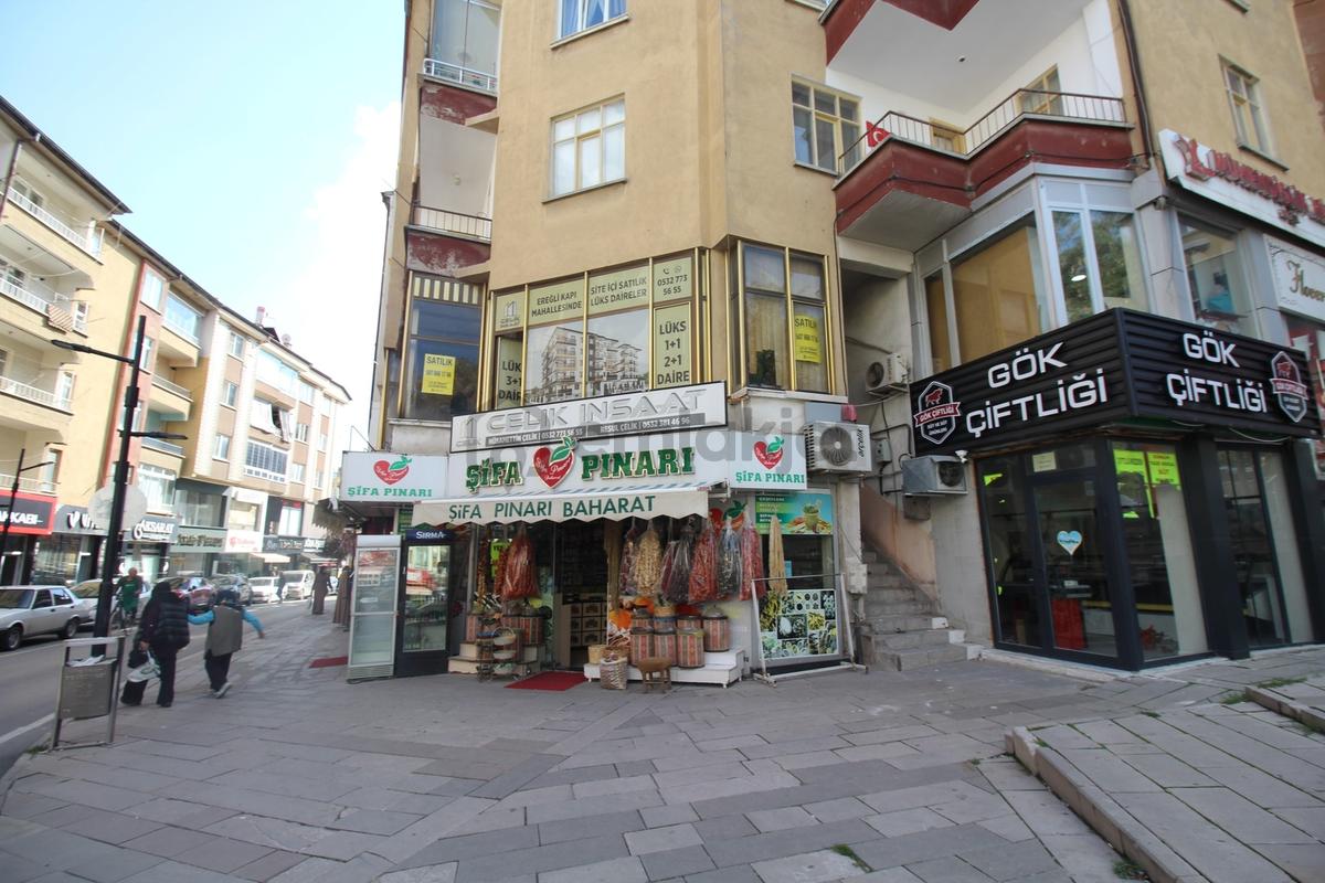 Aksaray Hamidiyede Satılık 1+1 Ofis - 3