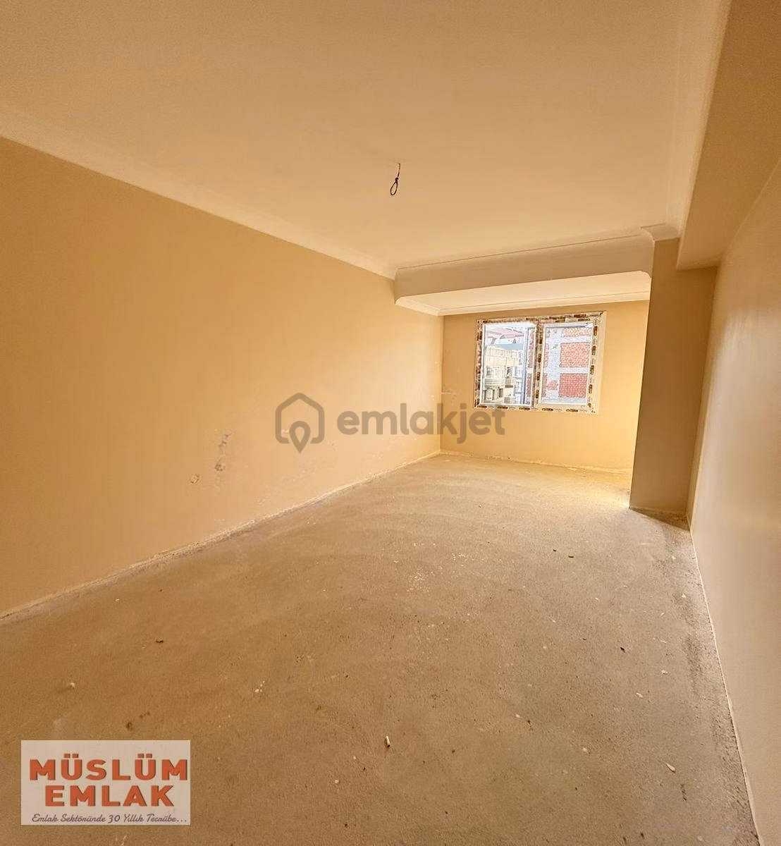Müslüm Emlak'tan Merkezde E-5 Dibinde Sıfır 3+1 Daire - 3
