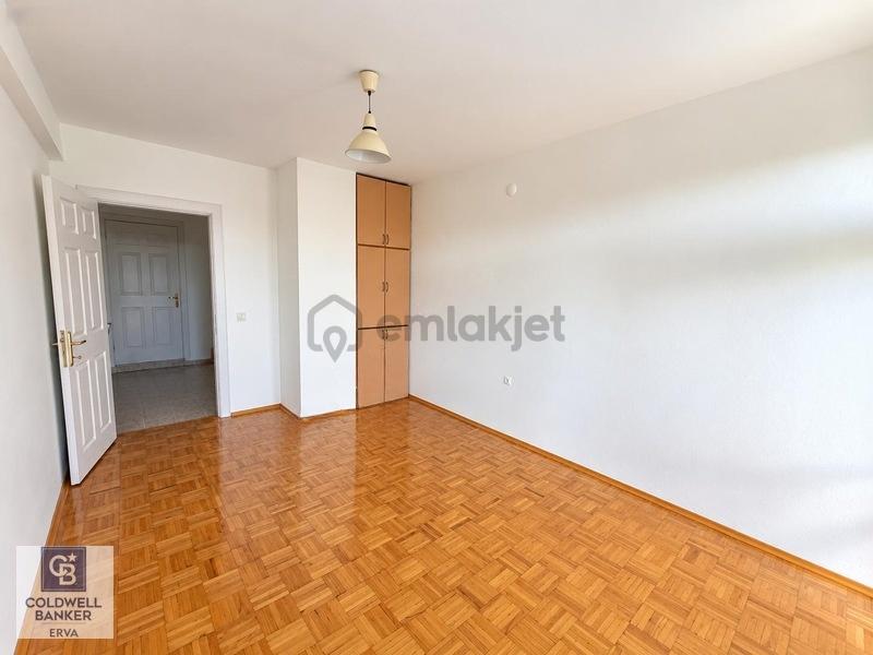 Beysukent Dicle Caddesi Üzerinde Kiralık Köşe Bina - 11