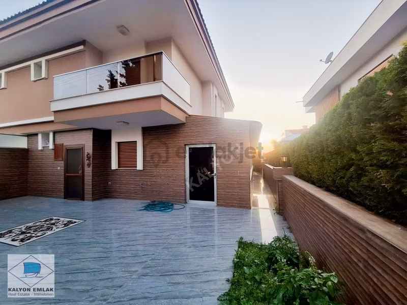 Çeşme Çiftlikköy'de Kalyon'dan Satılık Özel Kış Bahçeli Villa - 31