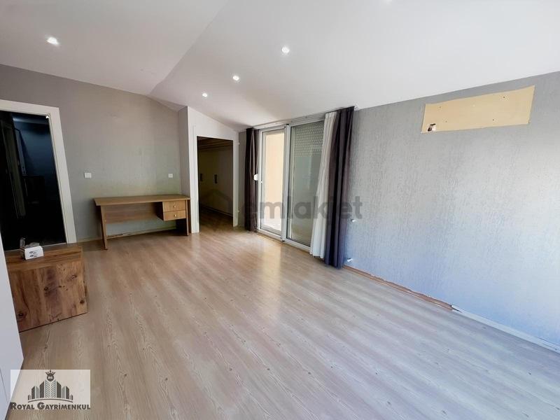 Aydınevler'de 4+1 Dubleks Daire Asansörlü - 18