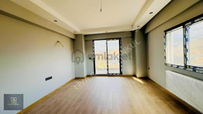 Manzaralı, Havuzlu Sitede 3+1 Lüks Daire - 5